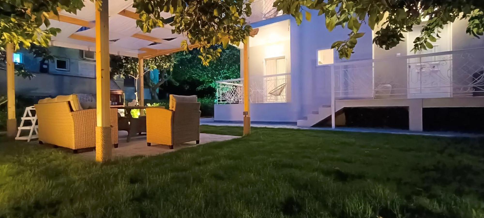 Pandesia Holiday home